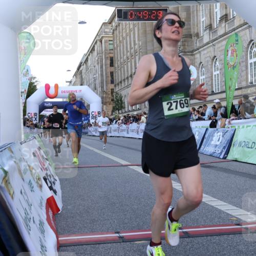 07.09.2025 - BARMER Alsterlauf Strokosch-Dieckow http://msf.ph/oto/8720903 07.09.2025 09:49:28 Ziel 2027, 2769, 2790, 2899, 2921, 3450, 3530, 3588, 4171, 5095, 5219, 5725, 5740, 6203, 8291, 8414 meine-sportfotos.de