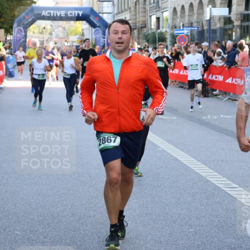 07.09.2025 - BARMER Alsterlauf Strokosch-Dieckow http://msf.ph/oto/8720910 07.09.2025 09:59:01 Ziel 2193, 2303, 2423, 2612, 2739, 2832, 3155, 3264, 3415, 3437, 3438, 3569, 3570, 3763, 3899, 3909, 4104, 4241, 4463, 4760, 4840, 5038, 5106, 5437, 5667, 5707, 5819, 5996, 6189, 6326, 8379, 8398, 8447 meine-sportfotos.de