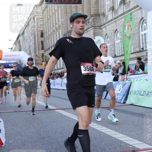 07.09.2025 - BARMER Alsterlauf Strokosch-Dieckow http://msf.ph/oto/8720911 07.09.2025 09:49:31 Ziel 2027, 2769, 2790, 2899, 2921, 3120, 3450, 3588, 4171, 4611, 4612, 4797, 5717, 5725, 6203, 6328, 8414 meine-sportfotos.de