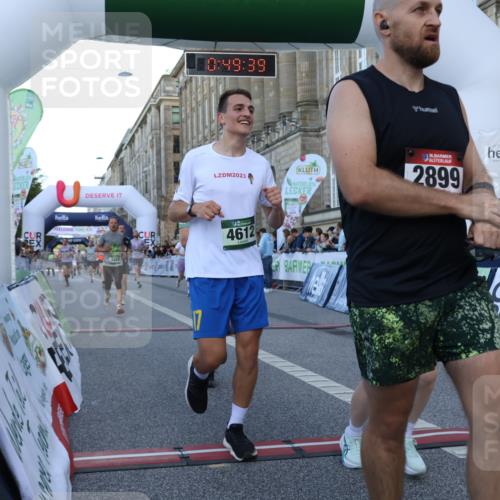 07.09.2025 - BARMER Alsterlauf Strokosch-Dieckow http://msf.ph/oto/8720925 07.09.2025 09:49:37 Ziel 2027, 2854, 2855, 2899, 2921, 3120, 3167, 3449, 3565, 3694, 4171, 4204, 4611, 4612, 4797, 5338, 5717, 5881, 5958, 6328, 8281 meine-sportfotos.de