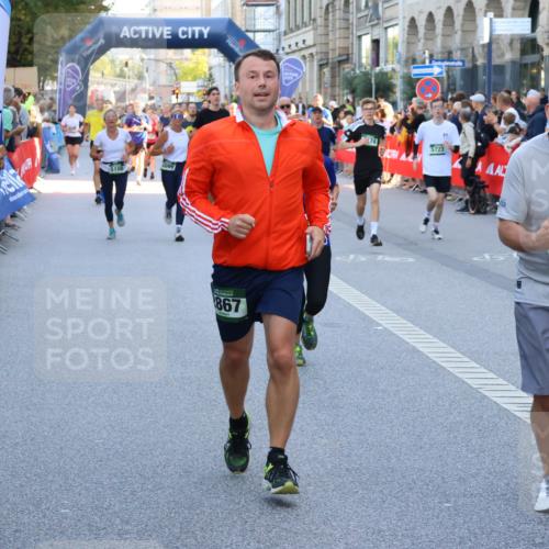 07.09.2025 - BARMER Alsterlauf Strokosch-Dieckow http://msf.ph/oto/8720927 07.09.2025 09:59:01 Ziel 2193, 2303, 2423, 2612, 2739, 2832, 3155, 3264, 3415, 3437, 3438, 3569, 3570, 3763, 3899, 3909, 4104, 4241, 4463, 4760, 4840, 5038, 5106, 5437, 5667, 5707, 5819, 5996, 6189, 6326, 8379, 8398, 8447 meine-sportfotos.de