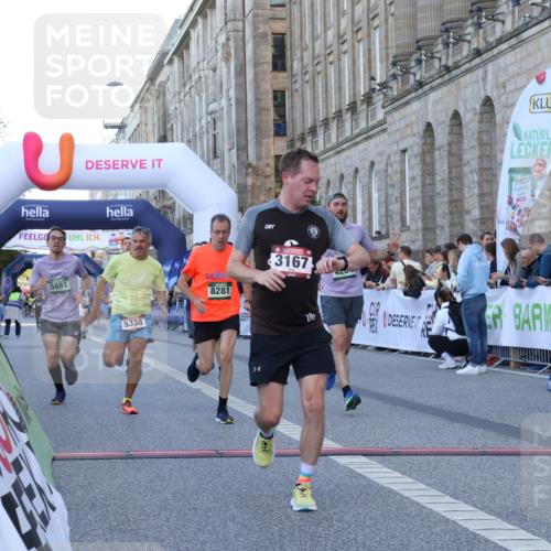 07.09.2025 - BARMER Alsterlauf Strokosch-Dieckow http://msf.ph/oto/8720928 07.09.2025 09:49:40 Ziel 2854, 2855, 3120, 3167, 3449, 3565, 3694, 4204, 4611, 4612, 4797, 5338, 5474, 5717, 5820, 5881, 5958, 6233, 6328, 8281 meine-sportfotos.de