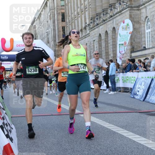 07.09.2025 - BARMER Alsterlauf Strokosch-Dieckow http://msf.ph/oto/8720979 07.09.2025 09:50:14 Ziel 1029, 2147, 2402, 2629, 2881, 2889, 2918, 3567, 3818, 4426, 4481, 4535, 4678, 4826, 5091, 5230, 5499, 5823, 6290, 8207 meine-sportfotos.de