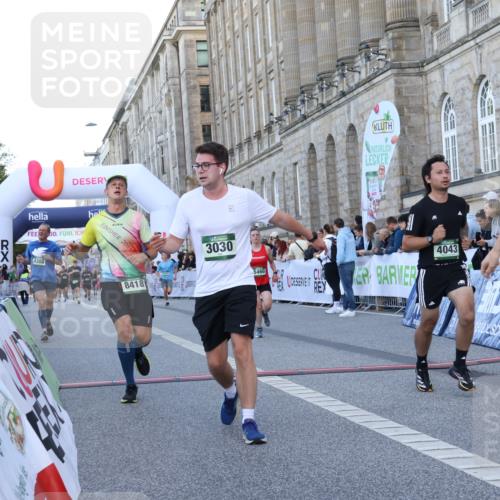 07.09.2025 - BARMER Alsterlauf Strokosch-Dieckow http://msf.ph/oto/8720998 07.09.2025 09:50:24 Ziel 2301, 2484, 2629, 2918, 3030, 3404, 4043, 4308, 5460, 6290, 8262, 8418 meine-sportfotos.de