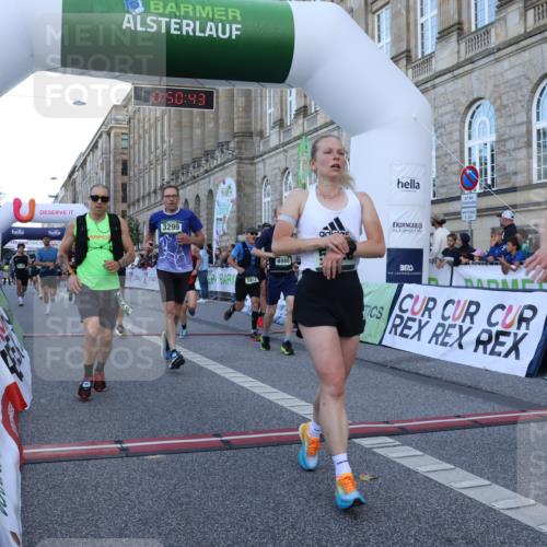 07.09.2025 - BARMER Alsterlauf Strokosch-Dieckow http://msf.ph/oto/8721024 07.09.2025 09:50:41 Ziel 2328, 2697, 2906, 2985, 3032, 3037, 3195, 3299, 3320, 3819, 4988, 5215, 5372, 5428, 5470, 5565, 5587, 5722, 5776, 5812, 6133, 6252, 8377, 8415, 8419 meine-sportfotos.de