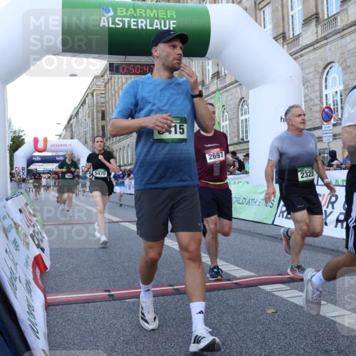 07.09.2025 - BARMER Alsterlauf Strokosch-Dieckow http://msf.ph/oto/8721034 07.09.2025 09:50:45 Ziel 2328, 2697, 2906, 2912, 2985, 3037, 3175, 3195, 3299, 3320, 3728, 3858, 3896, 4988, 5215, 5372, 5425, 5470, 5565, 5722, 5776, 5812, 6133, 6252, 8250, 8415 meine-sportfotos.de