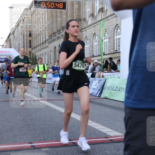 07.09.2025 - BARMER Alsterlauf Strokosch-Dieckow http://msf.ph/oto/8721037 07.09.2025 09:50:46 Ziel 2328, 2697, 2912, 2985, 3037, 3175, 3195, 3299, 3320, 3728, 3858, 3896, 4988, 5215, 5372, 5425, 5470, 5565, 5722, 5776, 5812, 6133, 6252, 8249, 8250, 8415 meine-sportfotos.de