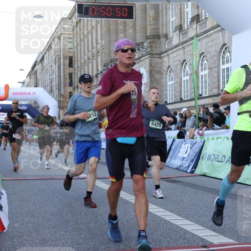 07.09.2025 - BARMER Alsterlauf Strokosch-Dieckow http://msf.ph/oto/8721044 07.09.2025 09:50:49 Ziel 2328, 2697, 2794, 2912, 2985, 3037, 3158, 3175, 3195, 3320, 3728, 3858, 3896, 5425, 5441, 5470, 5565, 5579, 6133, 6252, 8043, 8249, 8250 meine-sportfotos.de