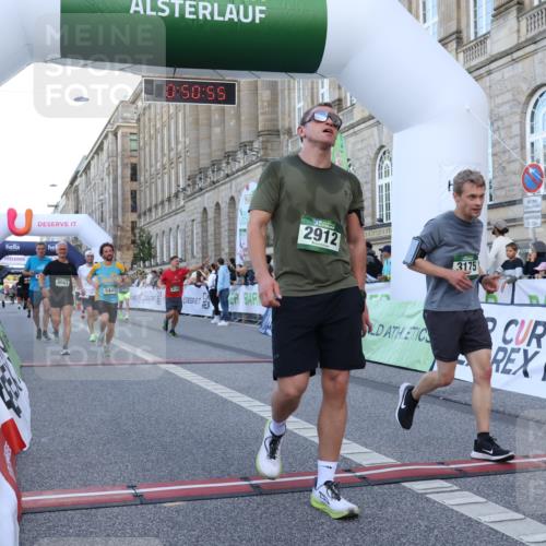 07.09.2025 - BARMER Alsterlauf Strokosch-Dieckow http://msf.ph/oto/8721056 07.09.2025 09:50:53 Ziel 2122, 2794, 2912, 3158, 3175, 3728, 3858, 3896, 4160, 4164, 4336, 4663, 5425, 5441, 5579, 5642, 6252, 8043, 8249, 8250 meine-sportfotos.de