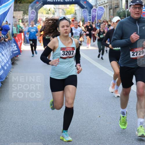 07.09.2025 - BARMER Alsterlauf Strokosch-Dieckow http://msf.ph/oto/8721061 07.09.2025 09:58:38 Ziel 2055, 2270, 2786, 2808, 3075, 3081, 3222, 3252, 3277, 3414, 3492, 3709, 3710, 4183, 4188, 4219, 4225, 4226, 4242, 4290, 4299, 4700, 4801, 4940, 5016, 5099, 5100, 5174, 5211, 5313, 5335, 5501, 5518, 5548, 5723, 5834, 5838, 5882, 6064, 6157, 8117, 8239 meine-sportfotos.de