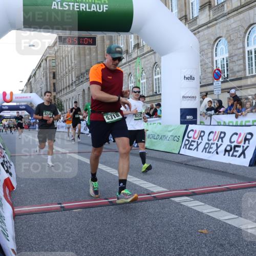 07.09.2025 - BARMER Alsterlauf Strokosch-Dieckow http://msf.ph/oto/8721083 07.09.2025 09:51:03 Ziel 3255, 3314, 3411, 3510, 3623, 3749, 4164, 4336, 4499, 4663, 5018, 5316, 5318, 5383, 5661, 6235, 8240 meine-sportfotos.de