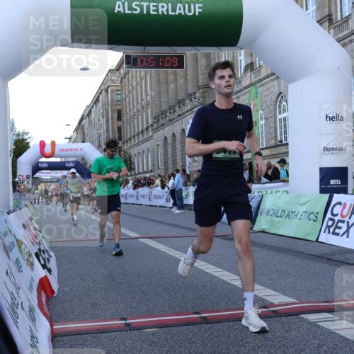 07.09.2025 - BARMER Alsterlauf Strokosch-Dieckow http://msf.ph/oto/8721096 07.09.2025 09:51:08 Ziel 2478, 2897, 2922, 3147, 3148, 3255, 3314, 3411, 3510, 3518, 3525, 3623, 3749, 4499, 5018, 5316, 5383, 6107, 8240 meine-sportfotos.de