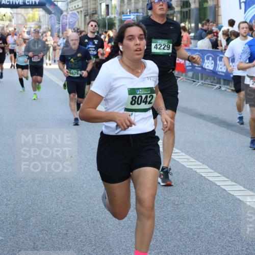 07.09.2025 - BARMER Alsterlauf Strokosch-Dieckow http://msf.ph/oto/8721100 07.09.2025 09:58:34 Ziel 2055, 2297, 2786, 2808, 2867, 3081, 3252, 3277, 3394, 3631, 3666, 3709, 3710, 4183, 4188, 4219, 4227, 4242, 4290, 4299, 4801, 4940, 4972, 5016, 5099, 5100, 5174, 5211, 5313, 5335, 5501, 5518, 5548, 5723, 5834, 5838, 5882, 6160, 6161, 8117, 8239 meine-sportfotos.de