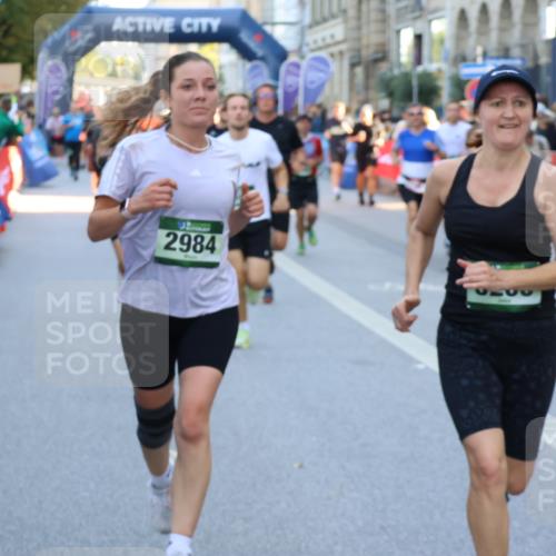 07.09.2025 - BARMER Alsterlauf Strokosch-Dieckow http://msf.ph/oto/8721103 07.09.2025 09:58:30 Ziel 2055, 2297, 2762, 2867, 2988, 3050, 3252, 3394, 3482, 3593, 3631, 3666, 4183, 4188, 4219, 4227, 4242, 4698, 4801, 4940, 4972, 5016, 5099, 5100, 5174, 5335, 5498, 5501, 5548, 5723, 5838, 5882, 5955, 6160, 6161, 8117, 8239 meine-sportfotos.de