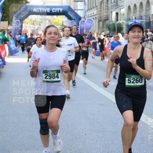 07.09.2025 - BARMER Alsterlauf Strokosch-Dieckow http://msf.ph/oto/8721109 07.09.2025 09:58:30 Ziel 2055, 2297, 2762, 2867, 2988, 3050, 3252, 3394, 3482, 3593, 3631, 3666, 4183, 4188, 4219, 4227, 4242, 4698, 4801, 4940, 4972, 5016, 5099, 5100, 5174, 5335, 5498, 5501, 5548, 5723, 5838, 5882, 5955, 6160, 6161, 8117, 8239 meine-sportfotos.de