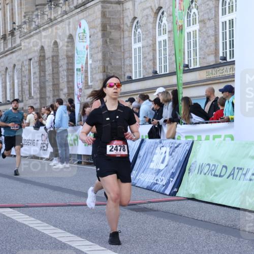 07.09.2025 - BARMER Alsterlauf Strokosch-Dieckow http://msf.ph/oto/8721111 07.09.2025 09:51:12 Ziel 2478, 2683, 2897, 2922, 3147, 3148, 3314, 3411, 3443, 3518, 3525, 3749, 4499, 4573, 4835, 6107, 6162, 6176, 8105 meine-sportfotos.de