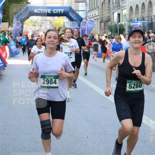 07.09.2025 - BARMER Alsterlauf Strokosch-Dieckow http://msf.ph/oto/8721112 07.09.2025 09:58:30 Ziel 2055, 2297, 2762, 2867, 2988, 3050, 3252, 3394, 3482, 3593, 3631, 3666, 4183, 4188, 4219, 4227, 4242, 4698, 4801, 4940, 4972, 5016, 5099, 5100, 5174, 5335, 5498, 5501, 5548, 5723, 5838, 5882, 5955, 6160, 6161, 8117, 8239 meine-sportfotos.de