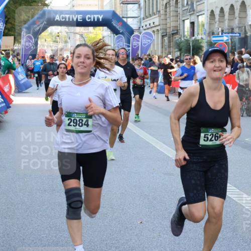 07.09.2025 - BARMER Alsterlauf Strokosch-Dieckow http://msf.ph/oto/8721115 07.09.2025 09:58:30 Ziel 2055, 2297, 2762, 2867, 2988, 3050, 3252, 3394, 3482, 3593, 3631, 3666, 4183, 4188, 4219, 4227, 4242, 4698, 4801, 4940, 4972, 5016, 5099, 5100, 5174, 5335, 5498, 5501, 5548, 5723, 5838, 5882, 5955, 6160, 6161, 8117, 8239 meine-sportfotos.de