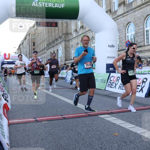 07.09.2025 - BARMER Alsterlauf Strokosch-Dieckow http://msf.ph/oto/8721119 07.09.2025 09:51:15 Ziel 2203, 2478, 2683, 2897, 2922, 3147, 3148, 3314, 3443, 3518, 3525, 3749, 3835, 4573, 4835, 4936, 5028, 6107, 6162, 6176, 8105 meine-sportfotos.de