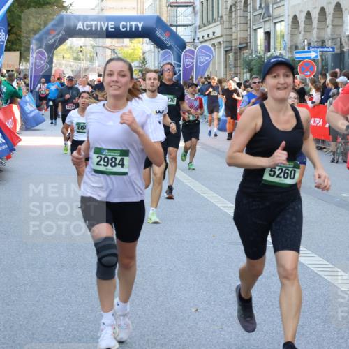 07.09.2025 - BARMER Alsterlauf Strokosch-Dieckow http://msf.ph/oto/8721121 07.09.2025 09:58:30 Ziel 2055, 2297, 2762, 2867, 2988, 3050, 3252, 3394, 3482, 3593, 3631, 3666, 4183, 4188, 4219, 4227, 4242, 4698, 4801, 4940, 4972, 5016, 5099, 5100, 5174, 5335, 5498, 5501, 5548, 5723, 5838, 5882, 5955, 6160, 6161, 8117, 8239 meine-sportfotos.de