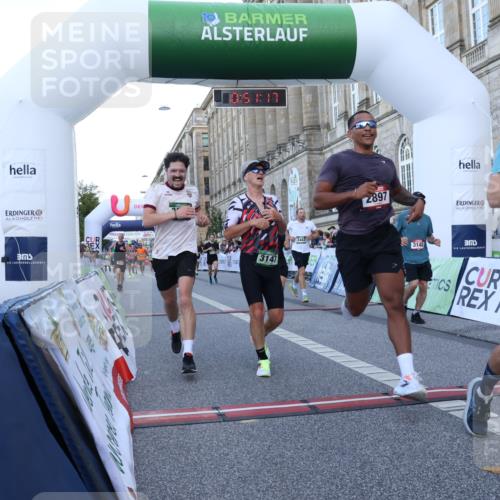 07.09.2025 - BARMER Alsterlauf Strokosch-Dieckow http://msf.ph/oto/8721122 07.09.2025 09:51:15 Ziel 2203, 2478, 2683, 2897, 2922, 3147, 3148, 3314, 3443, 3518, 3525, 3749, 3835, 4573, 4835, 4936, 5028, 6107, 6162, 6176, 8105 meine-sportfotos.de