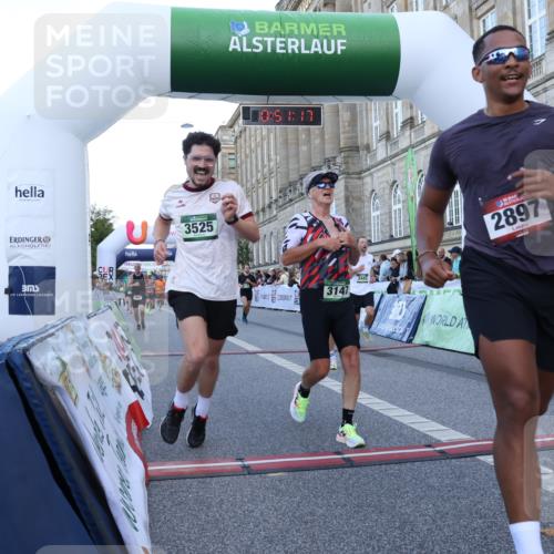 07.09.2025 - BARMER Alsterlauf Strokosch-Dieckow http://msf.ph/oto/8721123 07.09.2025 09:51:16 Ziel 2203, 2478, 2683, 2897, 2922, 3147, 3148, 3443, 3518, 3525, 3835, 4573, 4835, 4936, 5028, 6107, 6162, 6176, 8105 meine-sportfotos.de