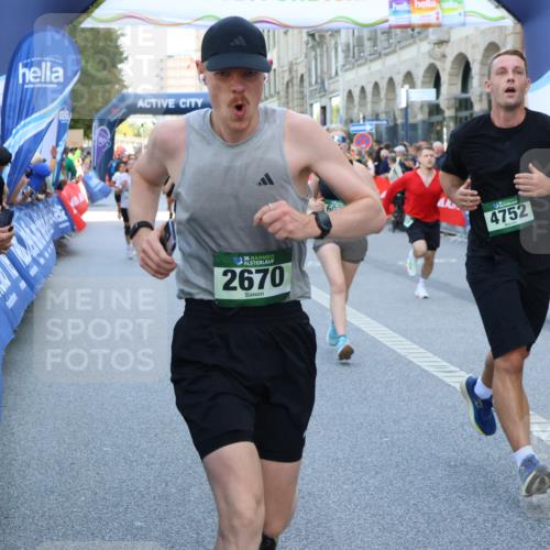 07.09.2025 - BARMER Alsterlauf Strokosch-Dieckow http://msf.ph/oto/8721129 07.09.2025 09:58:25 Ziel 2210, 2297, 2375, 2640, 2762, 2803, 2867, 2988, 3040, 3050, 3394, 3482, 3593, 3631, 3666, 3704, 4119, 4135, 4219, 4227, 4242, 4558, 4559, 4698, 4828, 4972, 5099, 5100, 5147, 5498, 5548, 5882, 5955, 6160, 6161, 6340, 8117, 8239, 8387, 8388 meine-sportfotos.de