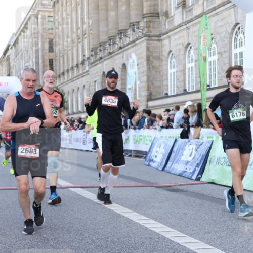 07.09.2025 - BARMER Alsterlauf Strokosch-Dieckow http://msf.ph/oto/8721134 07.09.2025 09:51:19 Ziel 2162, 2203, 2683, 2897, 2900, 2922, 3147, 3148, 3443, 3525, 3835, 4573, 4835, 4936, 5028, 6162, 6176, 8105 meine-sportfotos.de