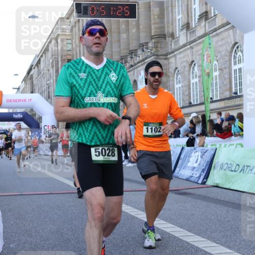 07.09.2025 - BARMER Alsterlauf Strokosch-Dieckow http://msf.ph/oto/8721146 07.09.2025 09:51:24 Ziel 2162, 2203, 2322, 2683, 2900, 3476, 3835, 4835, 4936, 5028, 5455, 5772, 5899, 6162, 6176, 8174, 8318 meine-sportfotos.de