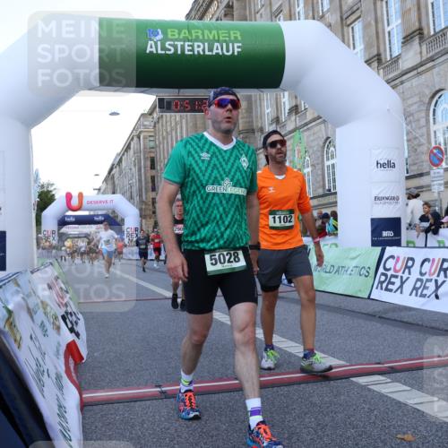 07.09.2025 - BARMER Alsterlauf Strokosch-Dieckow http://msf.ph/oto/8721148 07.09.2025 09:51:24 Ziel 2162, 2203, 2322, 2683, 2900, 3476, 3835, 4835, 4936, 5028, 5455, 5772, 5899, 6162, 6176, 8174, 8318 meine-sportfotos.de