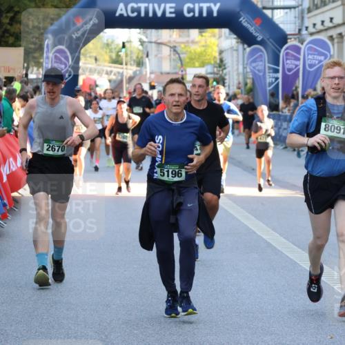 07.09.2025 - BARMER Alsterlauf Strokosch-Dieckow http://msf.ph/oto/8721168 07.09.2025 09:58:19 Ziel 2210, 2297, 2375, 2483, 2640, 2762, 2803, 2867, 2988, 3040, 3050, 3207, 3266, 3394, 3479, 3482, 3593, 3631, 3666, 3704, 4119, 4135, 4219, 4227, 4423, 4558, 4559, 4698, 4828, 4872, 4972, 5147, 5498, 5793, 5882, 5955, 5981, 6001, 6160, 6161, 6340, 8239, 8334, 8387, 8388 meine-sportfotos.de