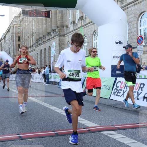 07.09.2025 - BARMER Alsterlauf Strokosch-Dieckow http://msf.ph/oto/8721172 07.09.2025 09:51:38 Ziel 2609, 2802, 3059, 3447, 3538, 3546, 3618, 4161, 4162, 4223, 4300, 4619, 4895, 4992, 5051, 5358 meine-sportfotos.de