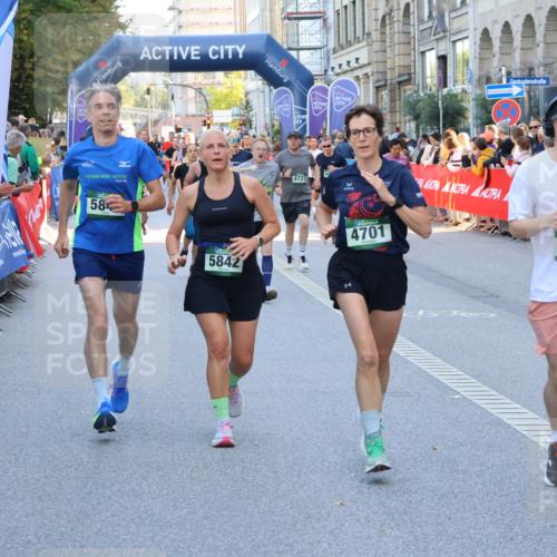 07.09.2025 - BARMER Alsterlauf Strokosch-Dieckow http://msf.ph/oto/8721202 07.09.2025 09:58:11 Ziel 2210, 2375, 2483, 2640, 2729, 2730, 2740, 2803, 3040, 3207, 3266, 3479, 3704, 3813, 4006, 4119, 4135, 4229, 4283, 4423, 4558, 4559, 4828, 4872, 4900, 5147, 5567, 5685, 5793, 5929, 5930, 5981, 6001, 6340, 8042, 8334, 8387, 8388, 8439 meine-sportfotos.de
