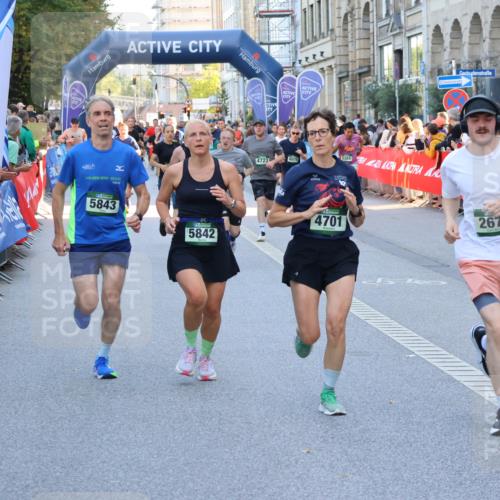 07.09.2025 - BARMER Alsterlauf Strokosch-Dieckow http://msf.ph/oto/8721212 07.09.2025 09:58:11 Ziel 2210, 2375, 2483, 2640, 2729, 2730, 2740, 2803, 3040, 3207, 3266, 3479, 3704, 3813, 4006, 4119, 4135, 4229, 4283, 4423, 4558, 4559, 4828, 4872, 4900, 5147, 5567, 5685, 5793, 5929, 5930, 5981, 6001, 6340, 8042, 8334, 8387, 8388, 8439 meine-sportfotos.de