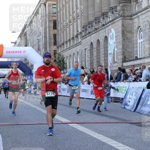 07.09.2025 - BARMER Alsterlauf Strokosch-Dieckow http://msf.ph/oto/8721214 07.09.2025 09:51:55 Ziel 2025, 2879, 3247, 4157, 4173, 5063, 5125, 5179, 5234, 5376, 5710, 5715, 5807, 8075, 8200, 8292, 8477 meine-sportfotos.de