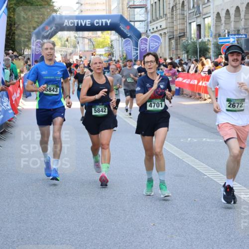 07.09.2025 - BARMER Alsterlauf Strokosch-Dieckow http://msf.ph/oto/8721222 07.09.2025 09:58:11 Ziel 2210, 2375, 2483, 2640, 2729, 2730, 2740, 2803, 3040, 3207, 3266, 3479, 3704, 3813, 4006, 4119, 4135, 4229, 4283, 4423, 4558, 4559, 4828, 4872, 4900, 5147, 5567, 5685, 5793, 5929, 5930, 5981, 6001, 6340, 8042, 8334, 8387, 8388, 8439 meine-sportfotos.de