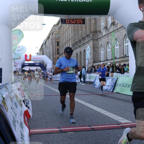 07.09.2025 - BARMER Alsterlauf Strokosch-Dieckow http://msf.ph/oto/8721235 07.09.2025 09:52:03 Ziel 2165, 2242, 2451, 2681, 2879, 4157, 5063, 5326, 5376, 5807, 5884, 5886, 8075, 8292, 8477 meine-sportfotos.de