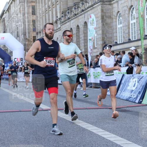 07.09.2025 - BARMER Alsterlauf Strokosch-Dieckow http://msf.ph/oto/8721241 07.09.2025 09:52:07 Ziel 2165, 2242, 2451, 2681, 2823, 2879, 3556, 3750, 4420, 4795, 4979, 5326, 5643, 5884, 5886, 5940, 5969, 8075 meine-sportfotos.de