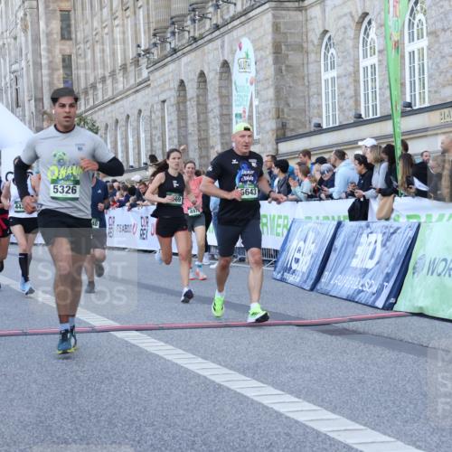 07.09.2025 - BARMER Alsterlauf Strokosch-Dieckow http://msf.ph/oto/8721251 07.09.2025 09:52:10 Ziel 2165, 2242, 2451, 2823, 3099, 3363, 3556, 3601, 3750, 4420, 4795, 4979, 5326, 5643, 5853, 5884, 5886, 5940, 5969, 6254 meine-sportfotos.de