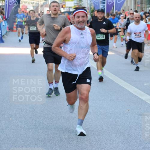 07.09.2025 - BARMER Alsterlauf Strokosch-Dieckow http://msf.ph/oto/8721258 07.09.2025 09:57:58 Ziel 2257, 2670, 2729, 2730, 2740, 2984, 3347, 3813, 4006, 4012, 4229, 4283, 4618, 4712, 4723, 4752, 4843, 4873, 4900, 5196, 5260, 5384, 5567, 5685, 5690, 5929, 5930, 6014, 6023, 6074, 8042, 8052, 8091, 8439 meine-sportfotos.de