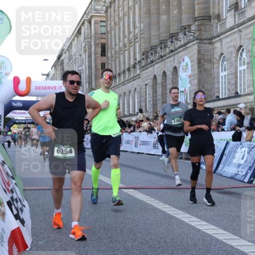 07.09.2025 - BARMER Alsterlauf Strokosch-Dieckow http://msf.ph/oto/8721274 07.09.2025 09:52:17 Ziel 2174, 2545, 2776, 2823, 3071, 3099, 3363, 3556, 3601, 3750, 3981, 4420, 4613, 4795, 4979, 5853, 5940, 5969, 6142, 6254, 8425 meine-sportfotos.de