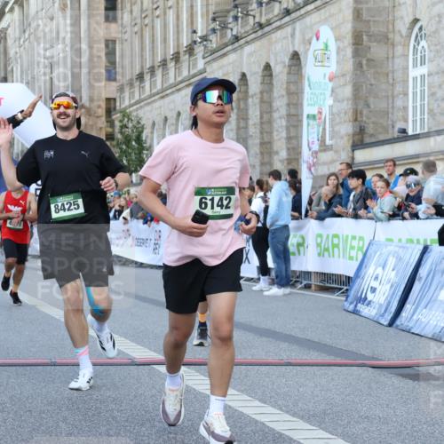 07.09.2025 - BARMER Alsterlauf Strokosch-Dieckow http://msf.ph/oto/8721293 07.09.2025 09:52:24 Ziel 2174, 2398, 2545, 2776, 3029, 3071, 3823, 3981, 4271, 4613, 5311, 5420, 5575, 6142, 8305, 8425 meine-sportfotos.de