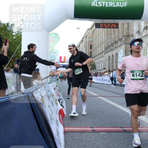 07.09.2025 - BARMER Alsterlauf Strokosch-Dieckow http://msf.ph/oto/8721297 07.09.2025 09:52:25 Ziel 2174, 2398, 2545, 3029, 3068, 3069, 3071, 3823, 3981, 4271, 4453, 4746, 5311, 5420, 5575, 5648, 6142, 8305, 8425 meine-sportfotos.de