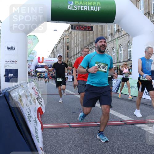 07.09.2025 - BARMER Alsterlauf Strokosch-Dieckow http://msf.ph/oto/8721322 07.09.2025 09:52:34 Ziel 2010, 2040, 2398, 2508, 2549, 2565, 2839, 3068, 3069, 3823, 4015, 4103, 4158, 4453, 4488, 4514, 4746, 5311, 5420, 5456, 5575, 5619, 5648, 6288, 8273, 8290, 8305 meine-sportfotos.de