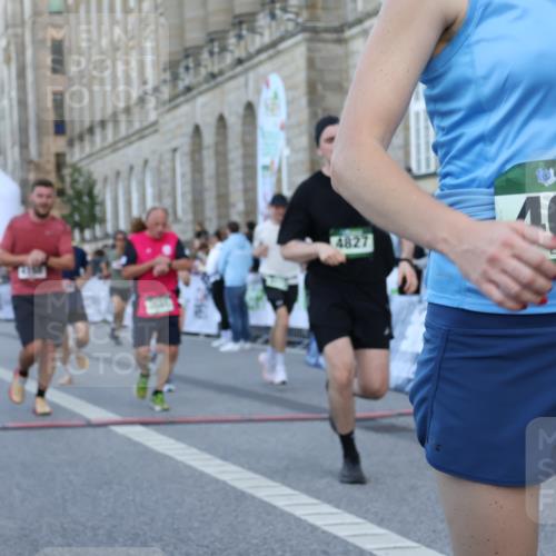 07.09.2025 - BARMER Alsterlauf Strokosch-Dieckow http://msf.ph/oto/8721335 07.09.2025 09:52:39 Ziel 2010, 2040, 2508, 2565, 2839, 2904, 4015, 4103, 4158, 4439, 4488, 4880, 5456, 5585, 5997, 6288, 8089, 8118, 8273, 8290, 8360 meine-sportfotos.de
