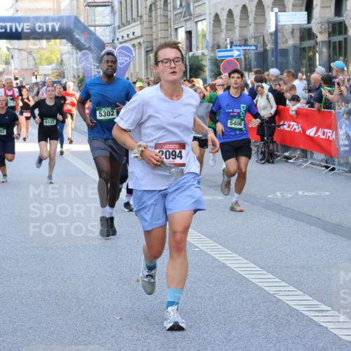 07.09.2025 - BARMER Alsterlauf Strokosch-Dieckow http://msf.ph/oto/8721354 07.09.2025 09:57:45 Ziel 2257, 2377, 2670, 2672, 3055, 4012, 4618, 4701, 4723, 4752, 4888, 4920, 5075, 5079, 5196, 5366, 5384, 5629, 5690, 5697, 5842, 5843, 5901, 6023, 6074, 6238, 6324, 8052, 8091, 8099 meine-sportfotos.de