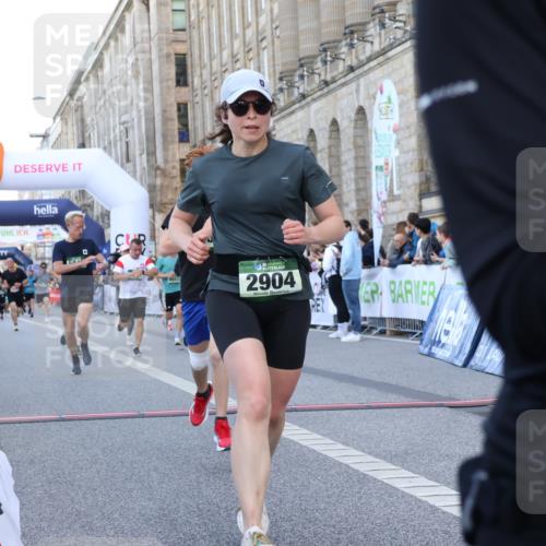 07.09.2025 - BARMER Alsterlauf Strokosch-Dieckow http://msf.ph/oto/8721355 07.09.2025 09:52:47 Ziel 2310, 2904, 3959, 4195, 4439, 4478, 4848, 4880, 4983, 5005, 5453, 5585, 5945, 5997, 6017, 8089, 8118, 8360 meine-sportfotos.de