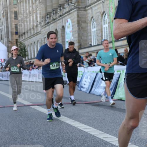 07.09.2025 - BARMER Alsterlauf Strokosch-Dieckow http://msf.ph/oto/8721363 07.09.2025 09:52:50 Ziel 2310, 2904, 3959, 4195, 4439, 4478, 4848, 4983, 5005, 5453, 5543, 5945, 5972, 5997, 6017, 8372 meine-sportfotos.de