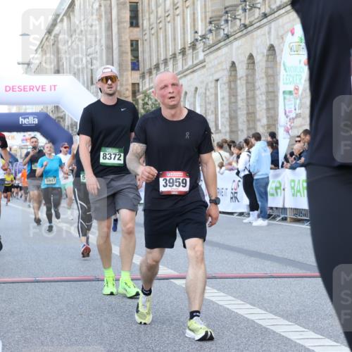 07.09.2025 - BARMER Alsterlauf Strokosch-Dieckow http://msf.ph/oto/8721377 07.09.2025 09:52:56 Ziel 2084, 2310, 3959, 4327, 4739, 4848, 4983, 5005, 5177, 5453, 5543, 5692, 5947, 5948, 5972, 5982, 6017, 6127, 6341, 8254, 8372 meine-sportfotos.de