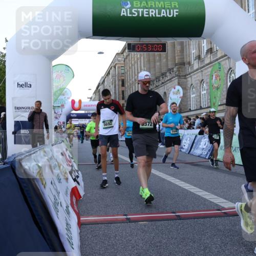 07.09.2025 - BARMER Alsterlauf Strokosch-Dieckow http://msf.ph/oto/8721386 07.09.2025 09:52:59 Ziel 2084, 3959, 4327, 4658, 4675, 4739, 5177, 5543, 5692, 5741, 5947, 5948, 5972, 5982, 6127, 6341, 8254, 8372 meine-sportfotos.de